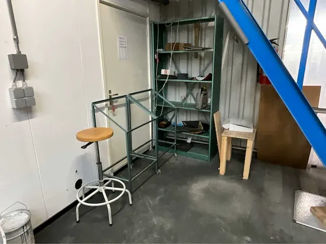 Diverse werkplaatsinventaris - afbeelding 1 van  3
