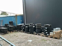 Diverse wielen autobanden iveco fiat - afbeelding 1 van  14