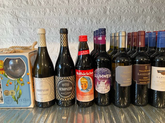 Diverse wijn en drank (63x) - afbeelding 4 van  10