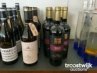 Diverse wijn - afbeelding 2 van  9