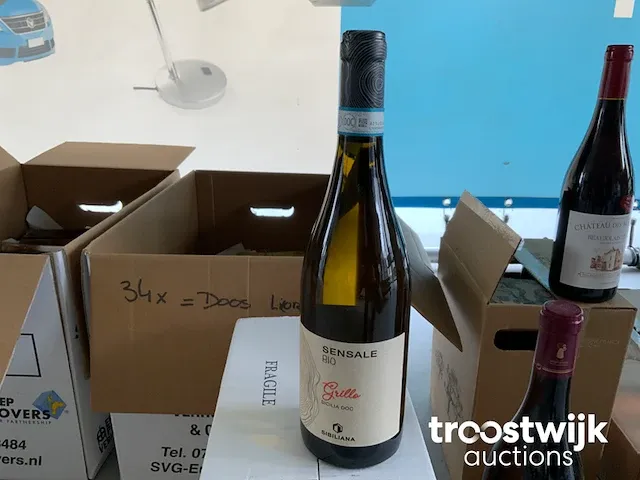 Diverse wijn - afbeelding 4 van  16