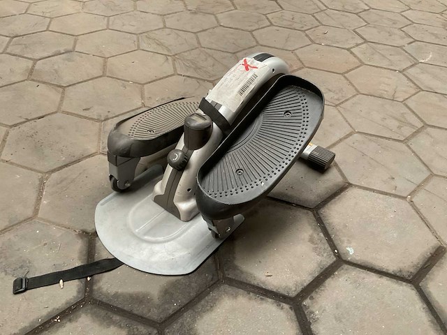 Diverse wintersport attributen - afbeelding 5 van  6