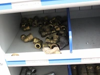 Diversen koper knie, t, puntstuk, schorefbuis etc. - afbeelding 17 van  34