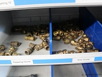 Diversen koper knie, t, puntstuk, schorefbuis etc. - afbeelding 30 van  34