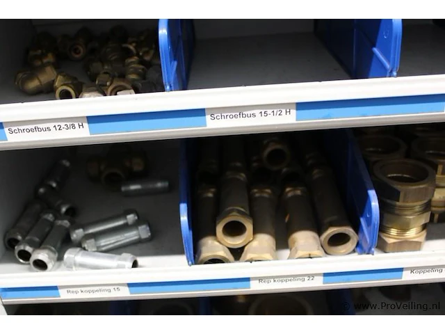 Diversen kopermateriaal - afbeelding 21 van  34