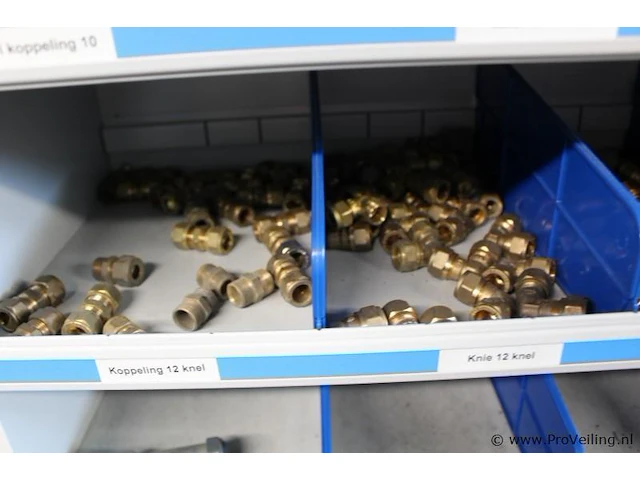 Diversen kopermateriaal - afbeelding 30 van  34
