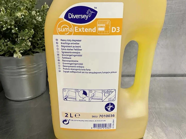 Diversey - fles krachtige ontvetter (4x) - afbeelding 2 van  2