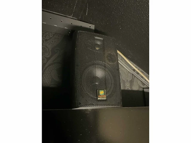 Dj apparatuur met speakers - afbeelding 4 van  8