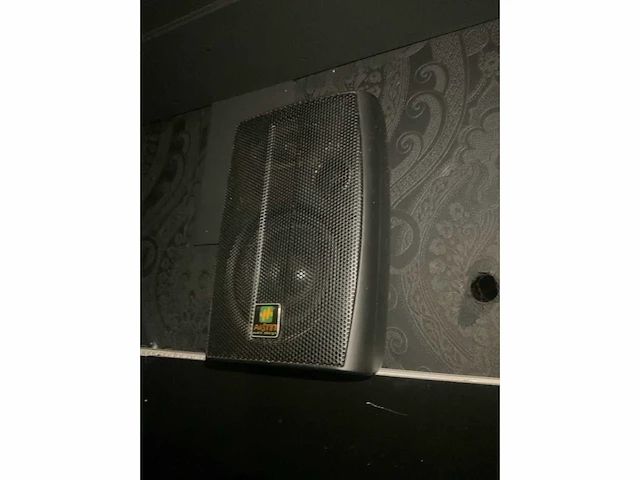 Dj apparatuur met speakers - afbeelding 6 van  8
