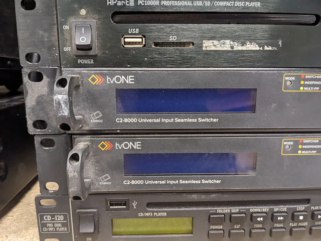 Dj en divers audioapparatuur, o.a. martin, pioneer, monty - afbeelding 4 van  31