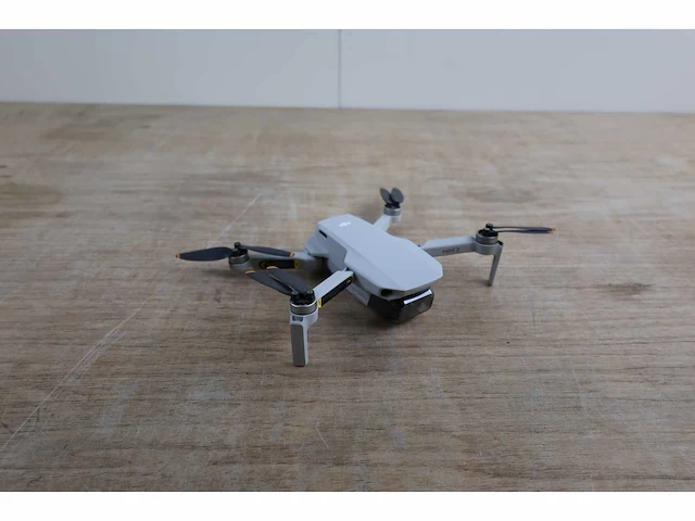Dji - mini 2 fly more combo - drone - afbeelding 1 van  9