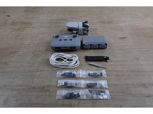 Dji - mini 2 fly more combo - drone - afbeelding 4 van  9