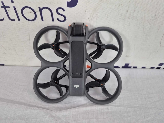 Dji avata 2 fly more combo - fpv drone - 3 batterijen - afbeelding 4 van  8