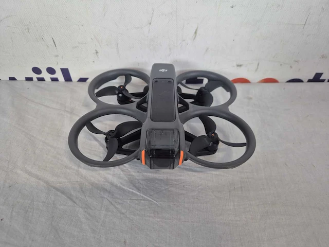 Dji avata 2 fly more combo - fpv drone - 3 batterijen - afbeelding 4 van  4