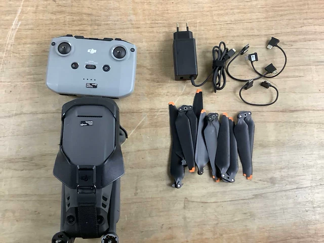 Dji mavic 3 - drone - afbeelding 5 van  11
