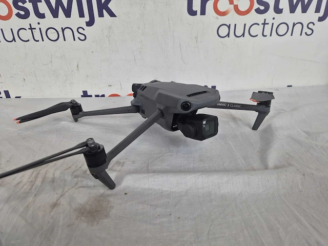 Dji mavic 3 classic - incl. dji rc smart controller - afbeelding 3 van  4