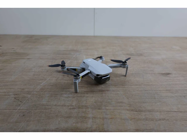 Dji mini 2 fly more combo drone - afbeelding 1 van  10