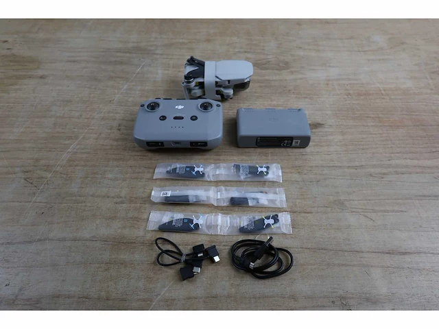 Dji mini 2 fly more combo drone - afbeelding 4 van  10