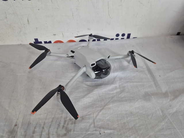 Dji mini 3 - drone - fly more combo - met dji rc smart remote controller - afbeelding 2 van  3