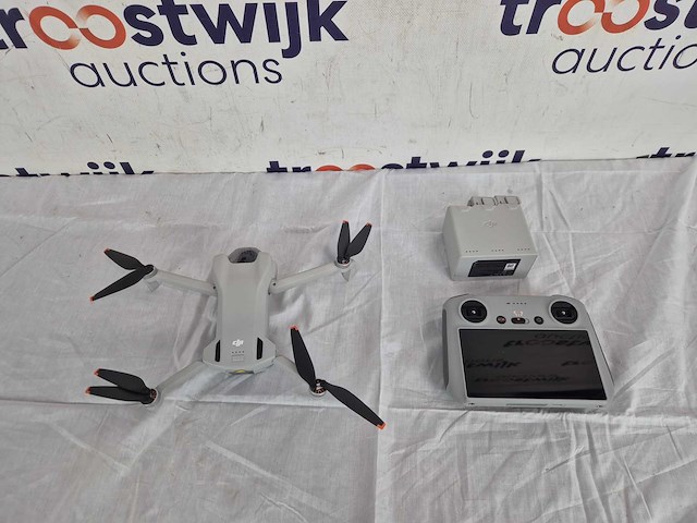 Dji mini 3 - drone - fly more combo - met dji rc smart remote controller - afbeelding 2 van  2