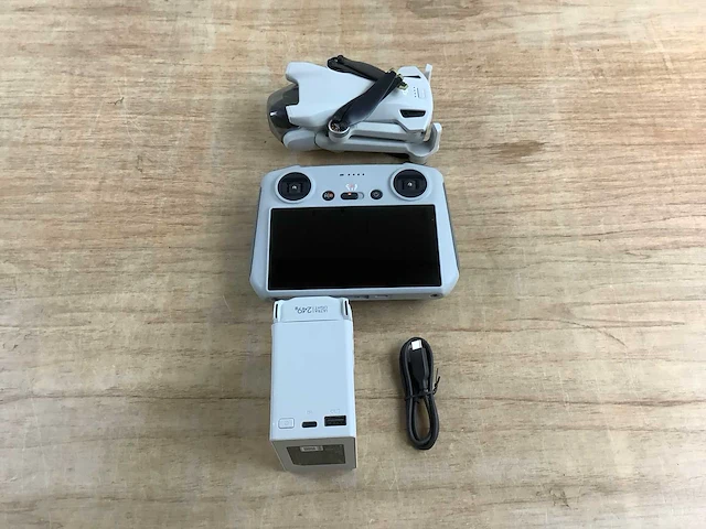 Dji mini 3 - fly more combo - including dji rc smart remote controller - afbeelding 3 van  9