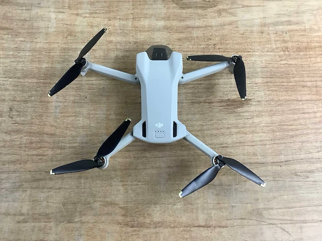 Dji mini 3 - fly more combo - including dji rc smart remote controller - afbeelding 8 van  9