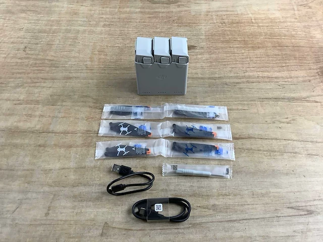 Dji mini 3 - fly more combo - including dji rc smart remote controller - afbeelding 2 van  10