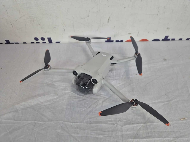 Dji mini 3 pro - drone - single unit (zonder controller) - afbeelding 2 van  3