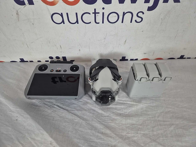 Dji mini 4 pro - drone - fly more combo - met rc331 smart controller - afbeelding 3 van  5