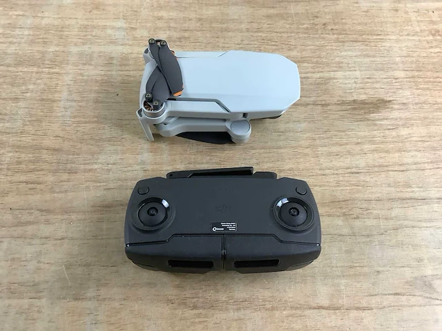 Dji mini se - drone - afbeelding 7 van  11