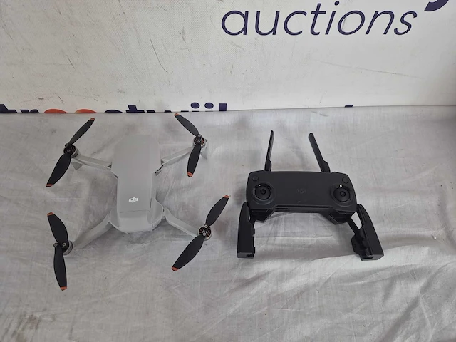 Dji mini se - drone - afbeelding 4 van  4