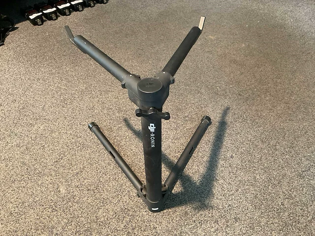 Dji ronin stand - afbeelding 1 van  4