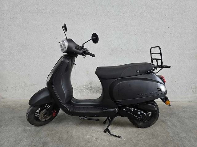 Djjd - snorscooter - cashmere basic - 4t 25km uitvoering fdv67h - afbeelding 1 van  7