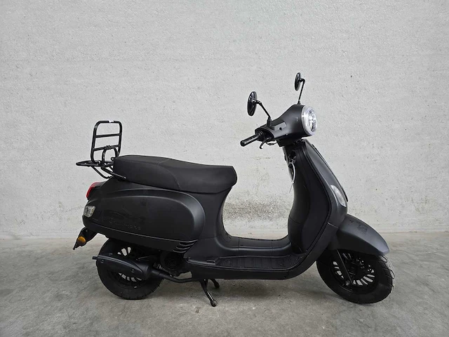 Djjd - snorscooter - cashmere basic - 4t 25km uitvoering fdv67h - afbeelding 2 van  7