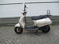 Djjd - snorscooter - cashmere efi injectie - scooter - afbeelding 1 van  11