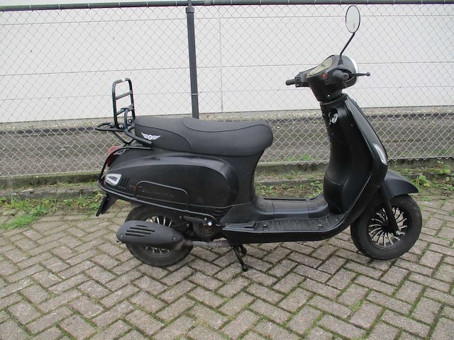 Djjd - snorscooter - cashmere efi injectie - scooter - afbeelding 8 van  11