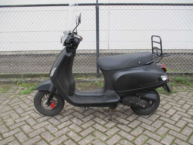 Djjd - snorscooter - cashmere efi injectie - scooter - afbeelding 1 van  11