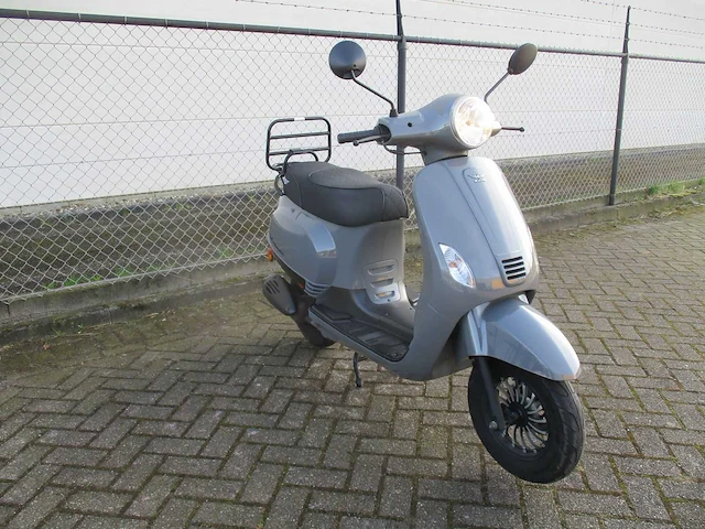 Djjd - snorscooter - cashmere riva injectie - scooter - afbeelding 8 van  12