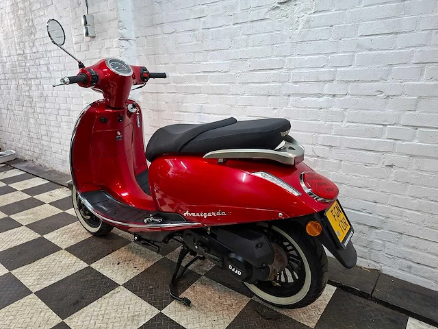 Djjd avantgarde 45 km bromscooter 4takt - afbeelding 3 van  7