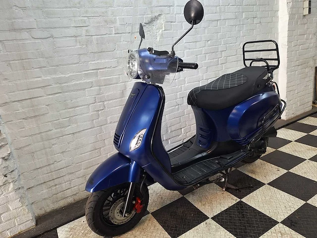 Djjd cashmere 45 km bromscooter 4takt - afbeelding 2 van  7