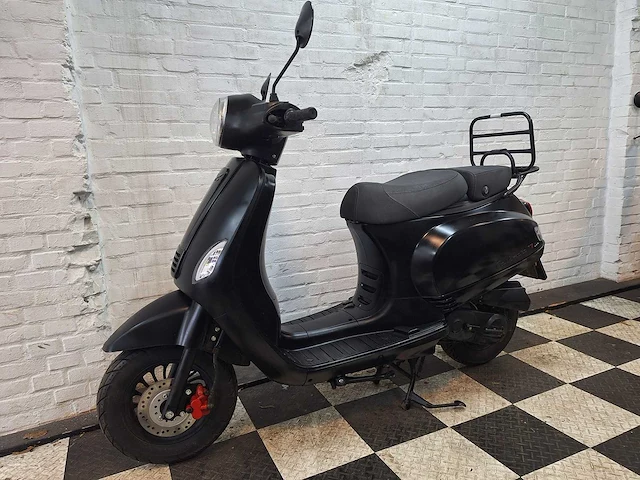 Djjd cashmere 45 km bromscooter 4takt - afbeelding 2 van  7