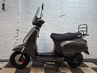 Djjd cashmere 45 km bromscooter 4takt
