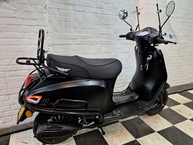 Djjd cashmere efi 45 km bromscooter 4takt - afbeelding 5 van  7