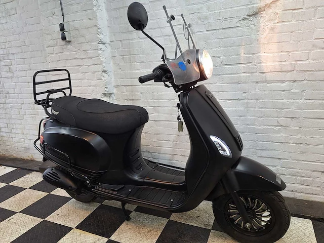 Djjd cashmere efi 45 km bromscooter 4takt - afbeelding 7 van  7