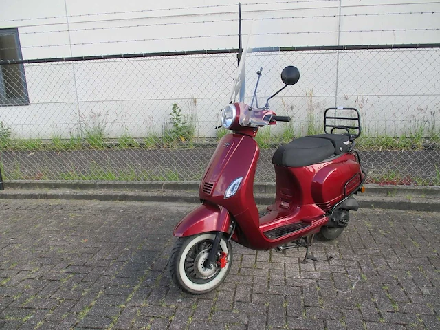 Djjd riva - bromscooter - cashmere de luxe injectie - scooter - afbeelding 2 van  9