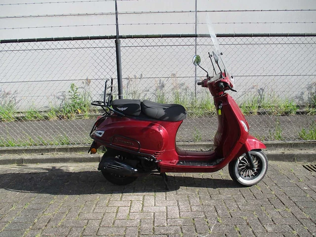 Djjd riva - bromscooter - cashmere de luxe injectie - scooter - afbeelding 5 van  9