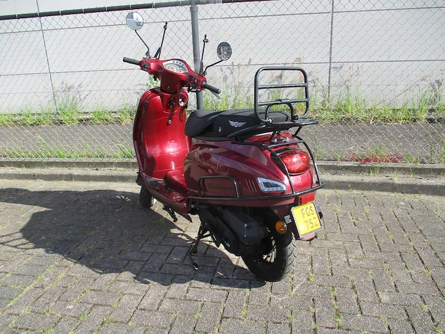 Djjd riva - bromscooter - cashmere de luxe injectie - scooter - afbeelding 8 van  9