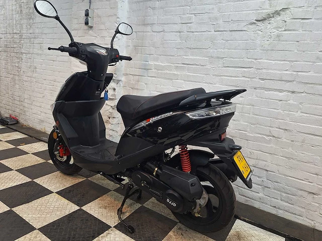 Djjd valetta 45 km bromscooter 4takt - afbeelding 3 van  7
