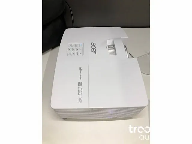 Dlp projector met draagtas - afbeelding 10 van  14