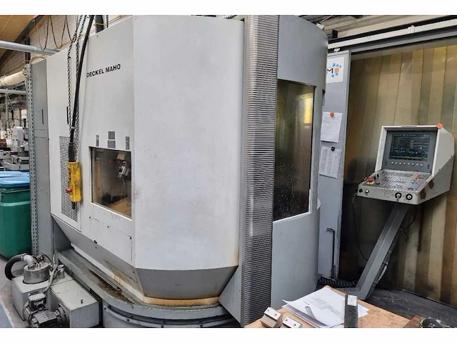 Dmg, deckel maho - dmu60t - cnc freesmachine - 2001 - afbeelding 12 van  24